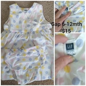 Gap 6-12 mth dress and bloomers